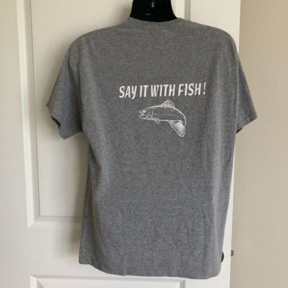 John Cross Fisheries Charlevoix Michigan - Size XL - Picture 2 of 5